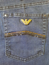 Charger l'image dans la galerie, Pantalon "Seconde" Maëlle - Jean denim brut. Poches strassées. Taille M, 38, 40. Armani Jeans. Made in China
