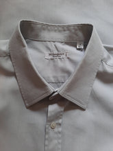 Charger l'image dans la galerie, Chemise vintage Mathieu - Logo brodé sur la manche. Taille M, 38, 40. Yves Saint Laurent.
