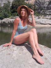 Charger l'image dans la galerie, Maillot de bain vintage Nelly - Turquoise, anis et violet. Taille S, 36, 38. Bonnet B. Création Darina.