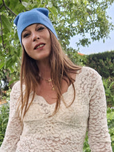 Charger l'image dans la galerie, Bonnet vintage Falbala - Cigarettes Gauloises. Bleu. Taille unique.