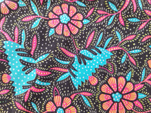 Charger l'image dans la galerie, Robe vintage Delphine- Fleurie à manches volantées. Col Tunisien. Taille M, 38, 40. Créations Mily. Made in France