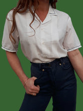 Charger l'image dans la galerie, Chemisier vintage Magalie- A galon marin. Taille M, 38, 40.