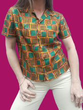 Charger l'image dans la galerie, Chemisier vintage Adeline. Bariolée vert émeraude. Taille M, 36, 38