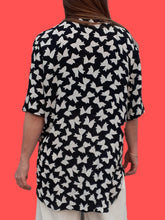 Charger l'image dans la galerie, Blouse vintage Roberta - Imprimé nœuds, bleu marine et blanc. Taille XL, 42, 44. Givenchy