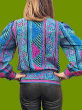 Charger l'image dans la galerie, Chemisier vintage Ombeline - Imprimé géométrique coloré et irisé. Taille M, 38, 40. Fink Modell.