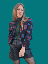 Charger l'image dans la galerie, Boléro vintage Julia - Matelassée. Imprimé graphique. Taille M, 38, 40. Caroline Rohmer. Made in France