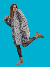 Charger l'image dans la galerie, Manteau "Seconde" Lucie - Fausse fourrure grise et noire. Taille XL, 42, 44. Manoukian. Made in China