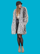 Charger l'image dans la galerie, Manteau "Seconde" Lucie - Fausse fourrure grise et noire. Taille XL, 42, 44. Manoukian. Made in China