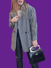 Charger l'image dans la galerie, Veste "Seconde" Lola - Pied de poule noir, blanc et violet en laine. Taille M, 38, 40. C&A. Made in England.