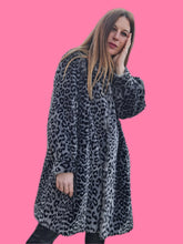 Charger l'image dans la galerie, Manteau vintage Najeth - Imprimé animalier gris et noir. Fourrure synthétique. Taille L, 40, 42. Margot JJ Deray. Made in France