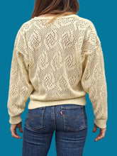 Charger l'image dans la galerie, Gilet vintage Blandine - En maille ajourée jaune pâle. Taille L, 40, 42. Tricots Valy. Made in France