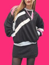 Charger l'image dans la galerie, Sweat vintage Emmy - Col asymétrique et bandes contrastantes. Taille M, 38, 40. Trévois. Made in France