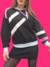 Charger l'image dans la galerie, Sweat vintage Emmy - Col asymétrique et bandes contrastantes. Taille M, 38, 40. Trévois. Made in France