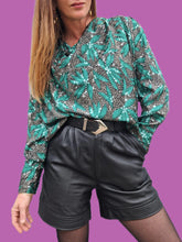 Charger l'image dans la galerie, Blouse vintage Olivia - Feuillages irisés, col bénitier. Taille XL, 42, 44. Made in France.