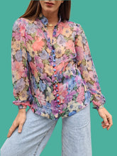 Charger l'image dans la galerie, Chemisier vintage Victoria - Fleuri transparent. Taille M, 38, 40. Cousue main.
