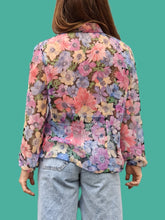 Charger l'image dans la galerie, Chemisier vintage Victoria - Fleuri transparent. Taille M, 38, 40. Cousue main.