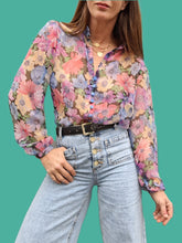 Charger l'image dans la galerie, Chemisier vintage Victoria - Fleuri transparent. Taille M, 38, 40. Cousue main.