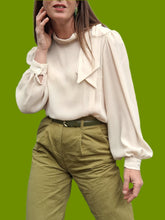Charger l'image dans la galerie, Blouse vintage Margot - Nude, plis et fronces. Taille L, 40, 42.