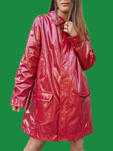Charger l'image dans la galerie, Ciré 'Seconde' Lidia - Vernis rose cerise. Taille XXL, 44, 46. Armor-Lux