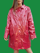 Charger l'image dans la galerie, Ciré 'Seconde' Lidia - Vernis rose cerise. Taille XXL, 44, 46. Armor-Lux