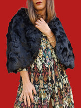 Charger l'image dans la galerie, Cape vintage Göndul - Fourrure animale noire. Viking, guerrière Walkyrie. Taille unique