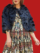 Charger l'image dans la galerie, Cape vintage Göndul - Fourrure animale noire. Viking, guerrière Walkyrie. Taille unique