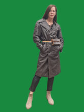 Charger l'image dans la galerie, Trench-Coat vintage Philippa - Cuir marron à fermeture croisée M, 38, 40.