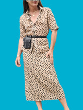 Charger l'image dans la galerie, Ensemble vintage Léna - Chemisier et jupe à pois beige et noir. Taille M, 38, 40. Alvarina. Made in France