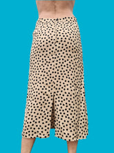 Charger l'image dans la galerie, Ensemble vintage Léna - Chemisier et jupe à pois beige et noir. Taille M, 38, 40. Alvarina. Made in France