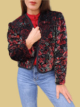 Charger l'image dans la galerie, Veste vintage Chloé - En velours matelassé fleuri et brillant. Taille XL, 42, 44.
