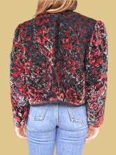 Charger l'image dans la galerie, Veste vintage Chloé - En velours matelassé fleuri et brillant. Taille XL, 42, 44.