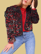 Charger l'image dans la galerie, Veste vintage Chloé - En velours matelassé fleuri et brillant. Taille XL, 42, 44.