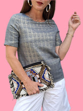Charger l'image dans la galerie, Haut 'Seconde' Carla - Bleu glacier scintillant doré. Taille XS, 34, 36. Maison 1.2.3. Made in Tunisia