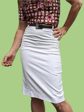 Charger l'image dans la galerie, Jupe 'Seconde' Eugénie - En nid d'abeille, coton blanc. Taille XS, 34, 36. Cyrillus