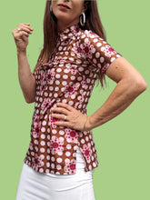 Charger l'image dans la galerie, Blouse vintage Camilla - Fleuri rose et kaki. Taille XS, 34, 36. H