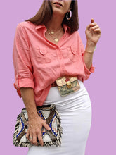 Charger l'image dans la galerie, Chemisier vintage Lydia - Rose. A poches et revers aux manches. Taille M, 38, 40.