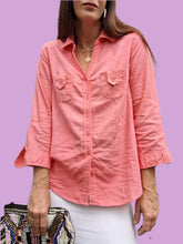 Charger l'image dans la galerie, Chemisier vintage Lydia - Rose. A poches et revers aux manches. Taille M, 38, 40.