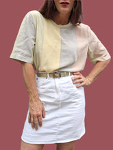 Charger l'image dans la galerie, Mini Jupe vintage Caroline - En jean blanc. Taille S, 36, 38. Made in France.