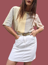 Charger l'image dans la galerie, Mini Jupe vintage Caroline - En jean blanc. Taille S, 36, 38. Made in France.
