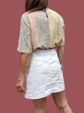 Charger l'image dans la galerie, Mini Jupe vintage Caroline - En jean blanc. Taille S, 36, 38. Made in France.