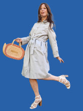 Charger l'image dans la galerie, Trench-Coat vintage Anna - Bleu glacier. Taille M, 38, 40. P Poucquet. Diolen