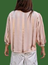 Charger l'image dans la galerie, Chemisier vintage Lina - Rayures irisées roses et noires. Taille XL, 42, 44. C&A