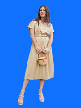 Charger l'image dans la galerie, Robe vintage Mila - Beige à pois noir. Jeu de plis. Taille M, 38, 40.