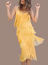 Charger l'image dans la galerie, Robe vintage Josephine - Charleston jaune à franges. Taille S, 36, 38. Créations Guzanel Paris Made in France.