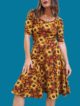 Charger l'image dans la galerie, Robe 'Seconde' Lotie - Motif tribal. Taille S, 36, 38. Lula Roe. Made in USA.