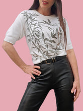 Charger l'image dans la galerie, Pull d'été vintage Amanda - Feuillages kakis. Taille S, 36, 38. Damart. Made in France.