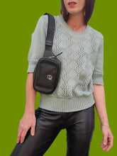 Charger l'image dans la galerie, Pull d'été vintage Suzie - Vert d'eau en mailles ajourées. Taille M, 38, 40. Tricot Djezi. Made in France