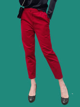 Charger l'image dans la galerie, Pantalon vintage Elise - Velours côtelé rouge. Taille S, 36, 38. Karting. Made in France.