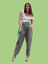 Charger l'image dans la galerie, Pantalon vintage Stella - En denim délavé gris noir. Taille XXL, 44, 46. Miss Tenessee. Made in France