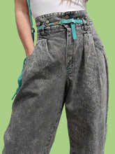 Charger l'image dans la galerie, Pantalon vintage Stella - En denim délavé gris noir. Taille XXL, 44, 46. Miss Tenessee. Made in France